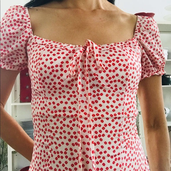 Milkmaid puff sleeve midi dress, size 6. Worn twice - Picture 5 of 8